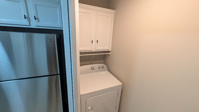 Building Photo - 2302 W Olive St