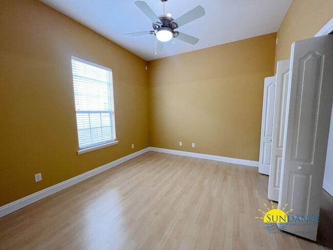 Building Photo - Spacious 3-Bedroom Home with Florida Room in the Heart of Fort Walton Beach!