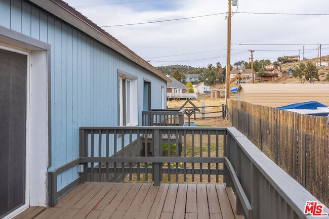 Building Photo - 45999 South St