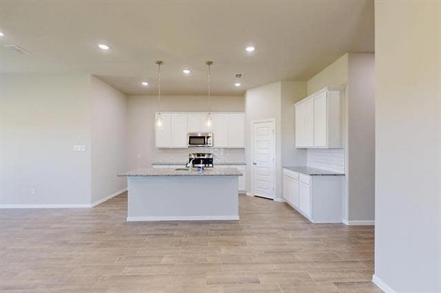 Building Photo - 1704 Gulin St