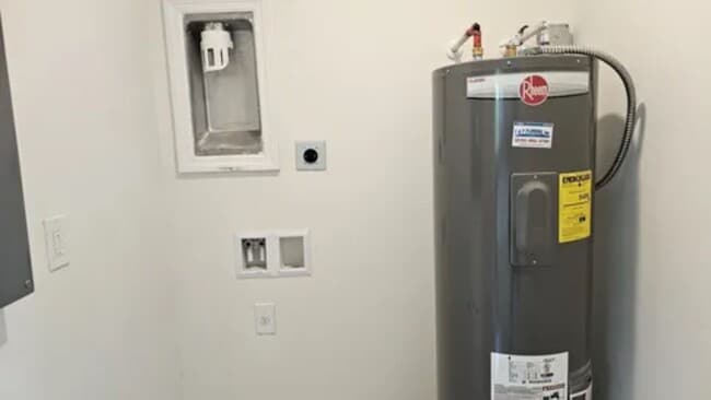 Building Photo - ASK US ABOUT FREE RENT- MOVE IN READY-3br ...