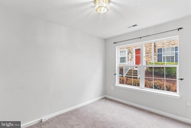 Building Photo - 3575 Sherbrooke Cir