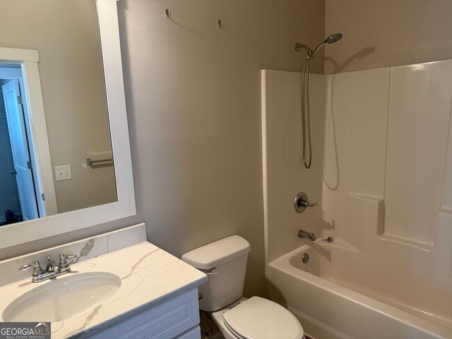 Building Photo - 348 North Point Cir