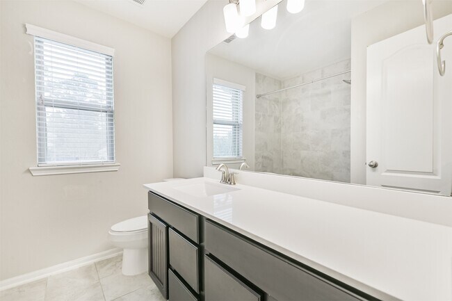 Building Photo - 2036 Elkington Cir