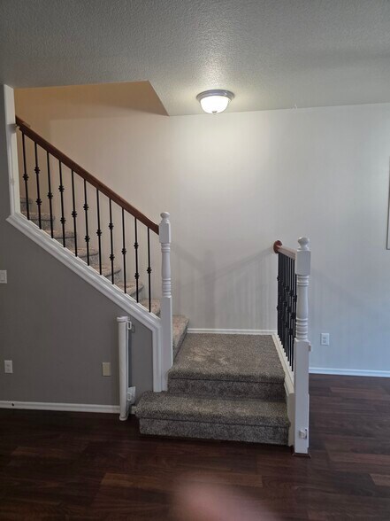 Building Photo - 15493 SE Eckert Ln