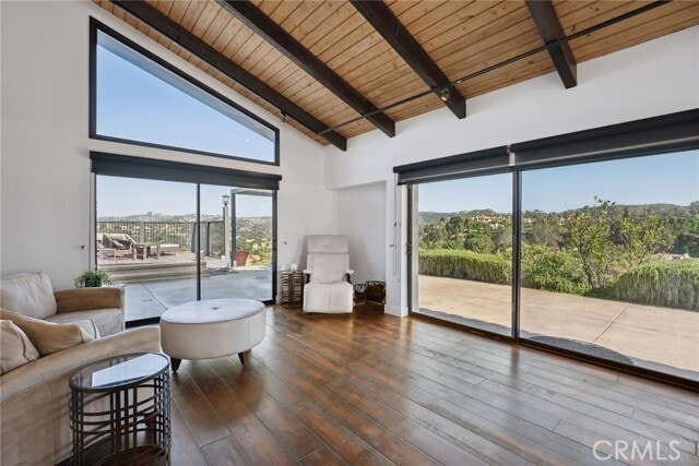 Building Photo - 4372 Park Vicente