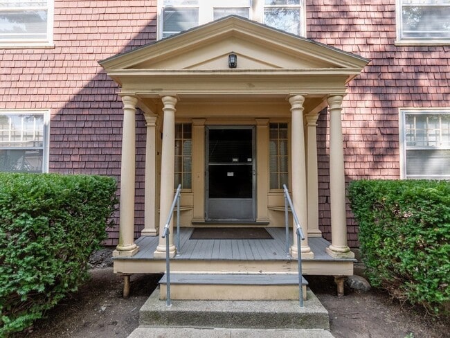 Building Photo - 30 Stetson St