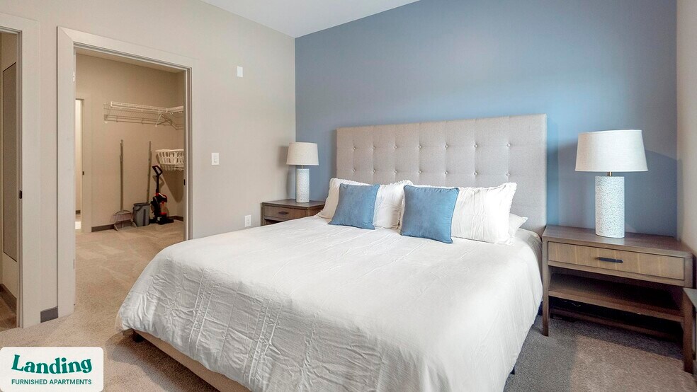 Building Photo - 645 N Front St