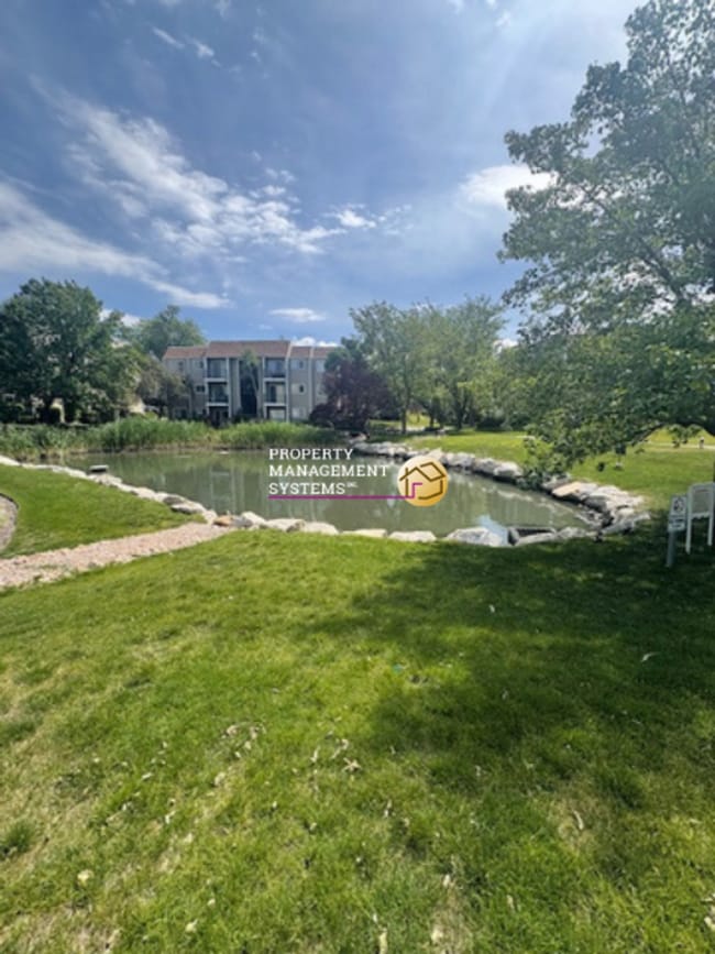 Building Photo - 2 Bedroom Millcreek Condo