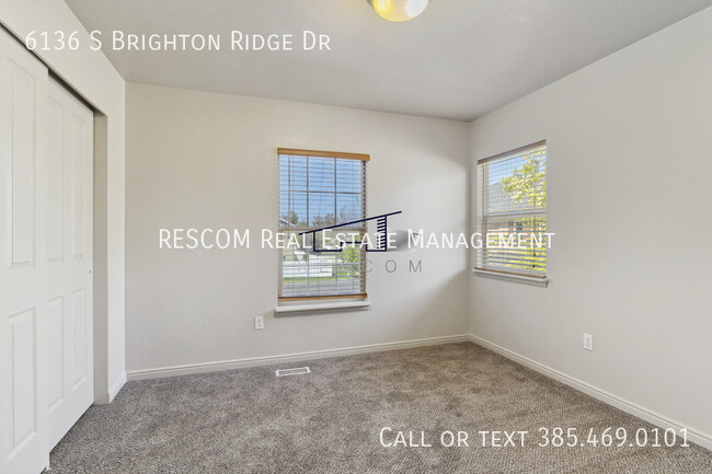 Building Photo - 6136 Brighton Ridge Dr