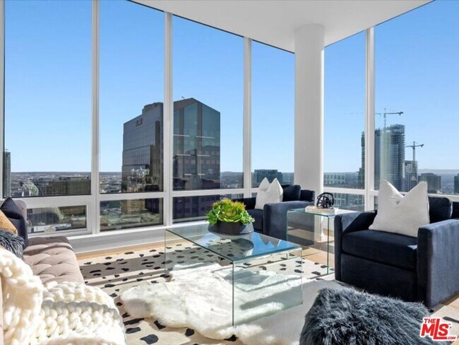 Building Photo - 877 Francisco St