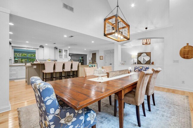 Building Photo - 7093 S Section Line Rd