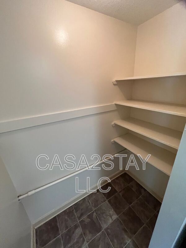 Building Photo - 2167 St Johns Pl