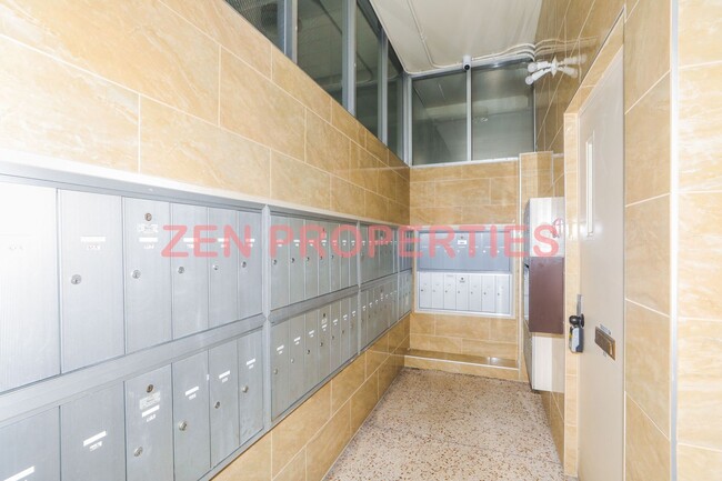 Building Photo - a 2 bedroom, 1.5 bath condo for rent at Ka...