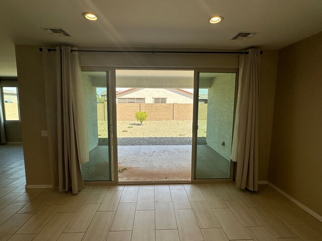 Building Photo - Corner Lot, RV Gate and Garage, Single Lev...