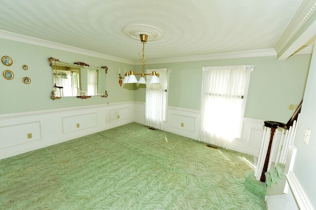 Building Photo - Custom Built brick Manor close to airport ...