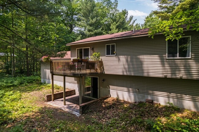 Building Photo - 575 S South Long Lake Rd
