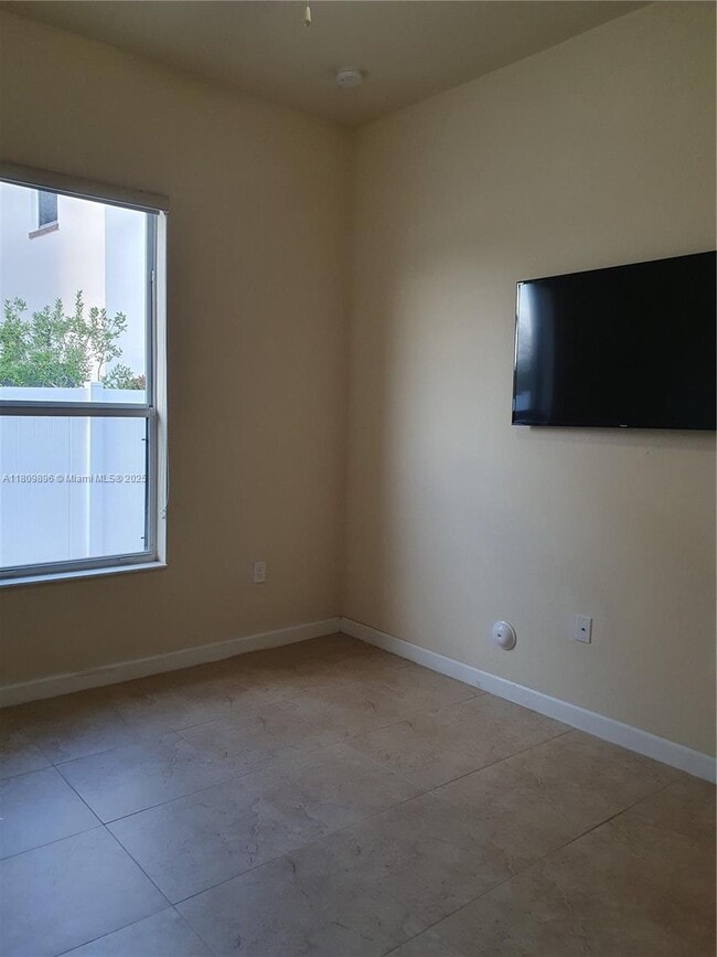 Building Photo - 9171 SW 169th Pl