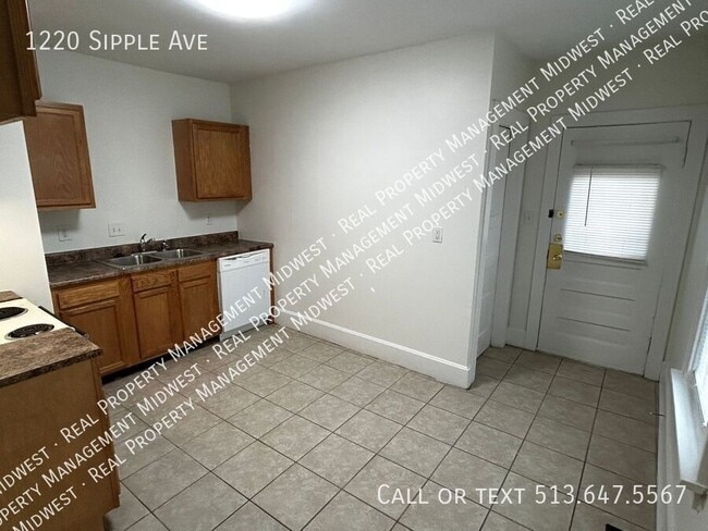 Building Photo - 1220 Sipple Ave