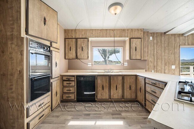 Building Photo - Lovely 2 Bed/2 Bath Manufactured Double-Wide Home In Anza!