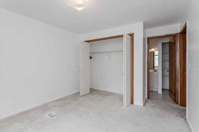 Building Photo - 2134 NE 45th Ave