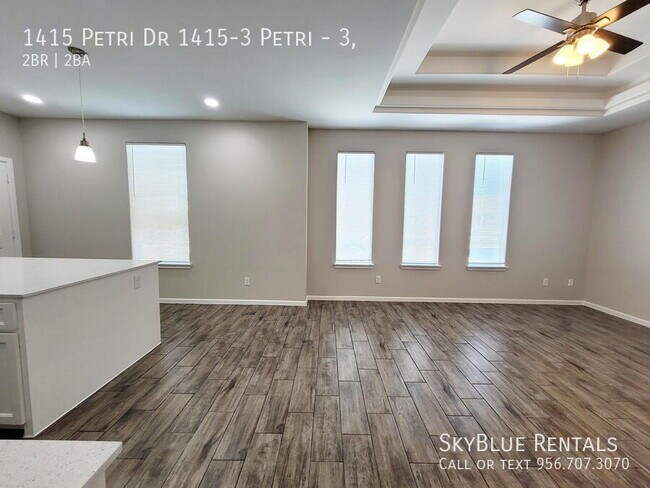 Building Photo - 1415 Petri Dr
