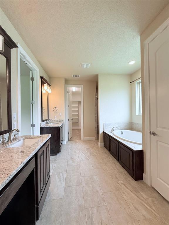 Building Photo - 2621 Greatwood Trl