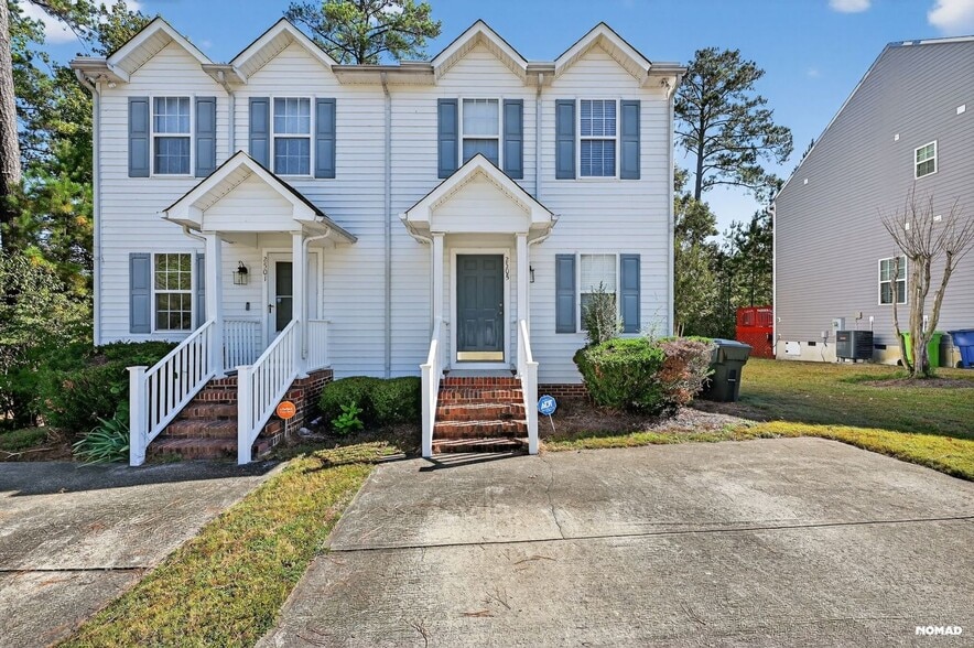 Primary Photo - 2505 Bay Harbor Dr