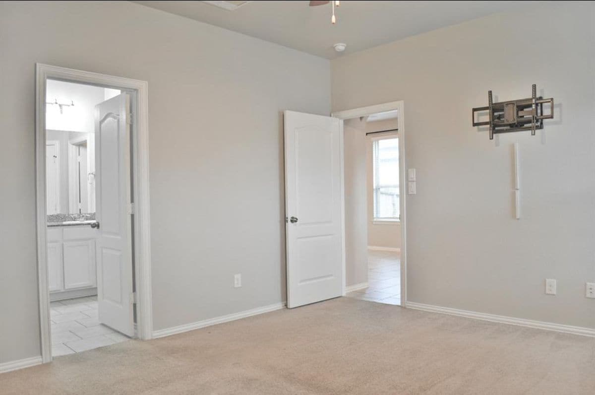 Building Photo - 31619 Heguy Pass