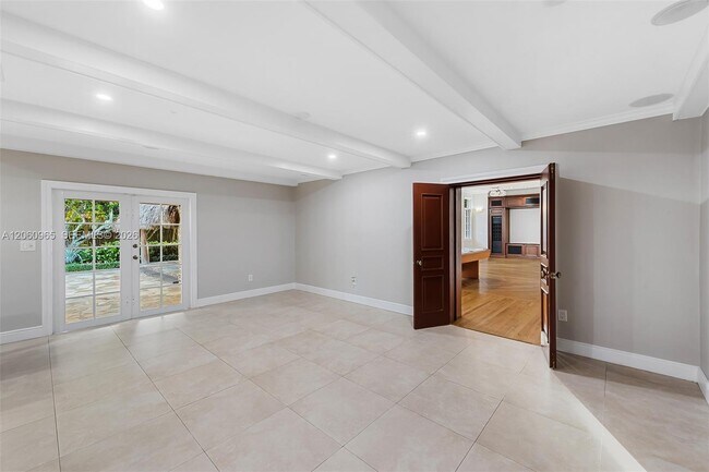Building Photo - 15440 SW 78th Ct