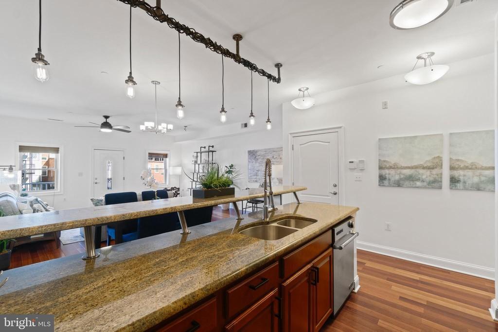 Building Photo - 1429 Clifton St NW