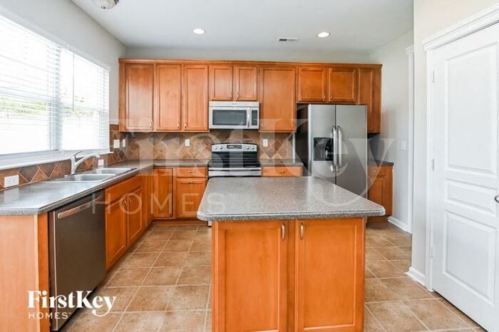Building Photo - 4514 Triumph Dr SW