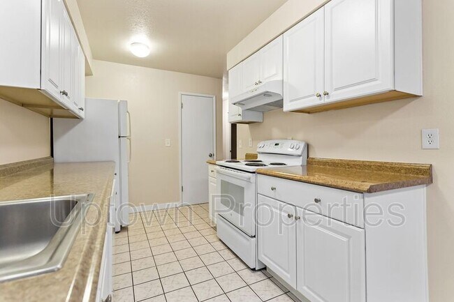 Building Photo - 17354 SW Merlo Rd