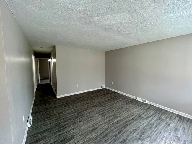 Building Photo - 5832 Childs Ave