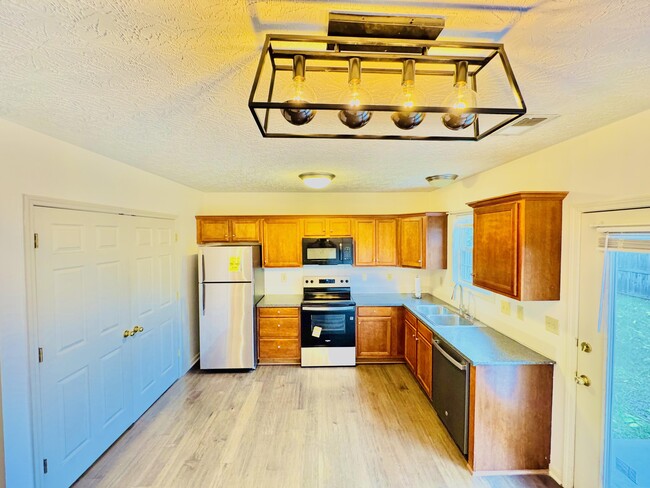 Building Photo - 2453 Prescott Ln