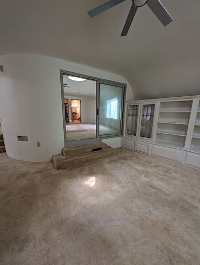 Building Photo - Large Underground House with indoor pool n...