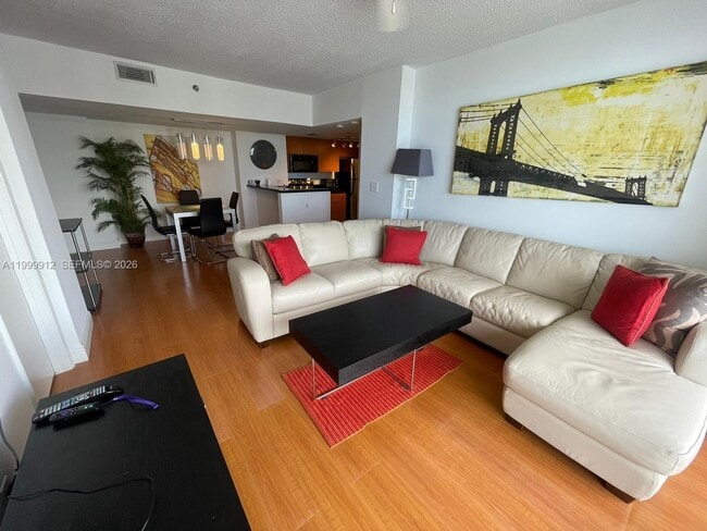 Building Photo - 770 Claughton Island Dr