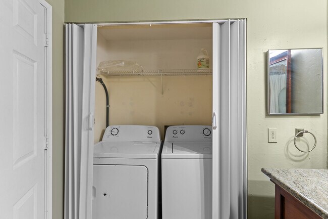 Building Photo - 1170 Reserve Way