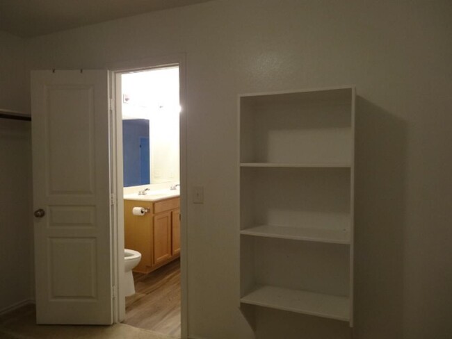 Building Photo - 4418 Windmill Run Dr