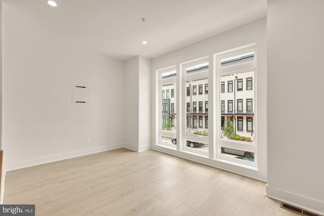 Building Photo - 2615 Olmsted Ct NW
