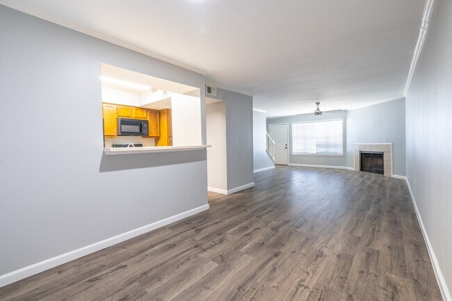 Building Photo - 14600 Fonmeadow Dr