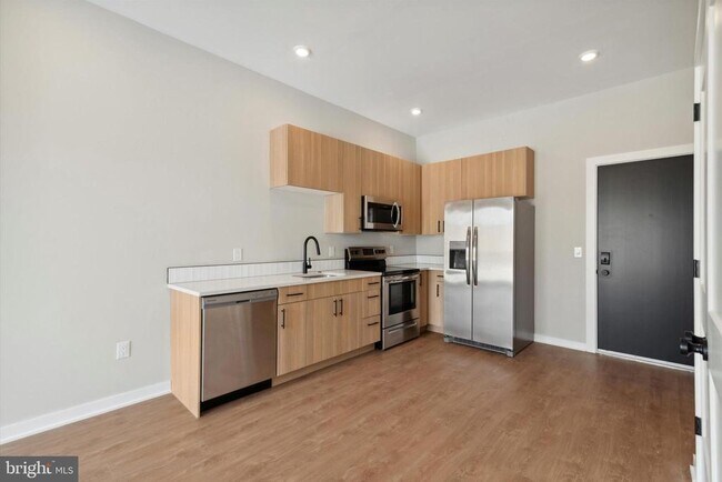 Building Photo - 308 W Chelten Ave