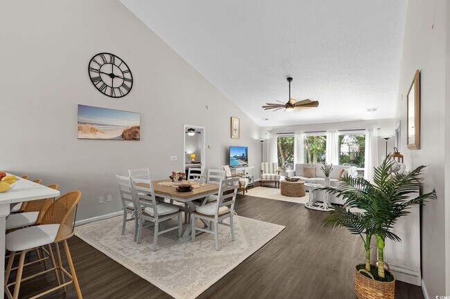 Building Photo - 2774 Sanctuary Blvd