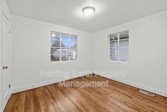 Building Photo - 1505 44th St Ensley