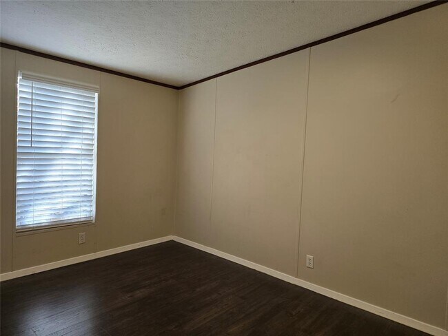 Building Photo - 309 N Buffalo Ave