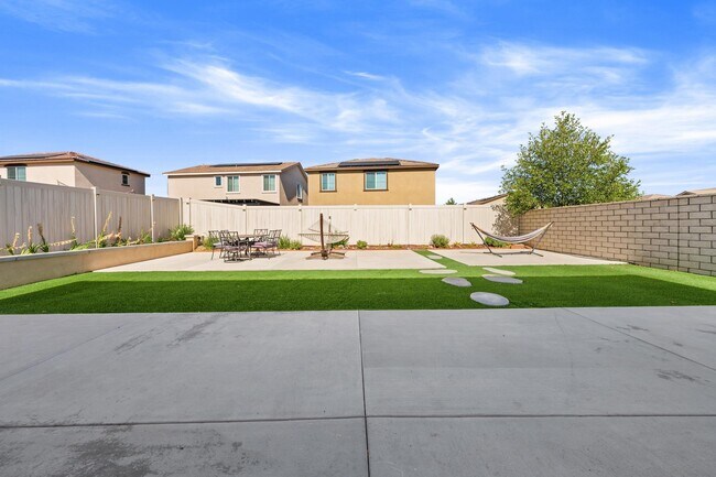 Building Photo - 13305 Cultivate Ct