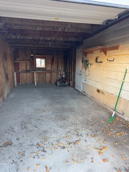 Building Photo - 4010 Ella Ave