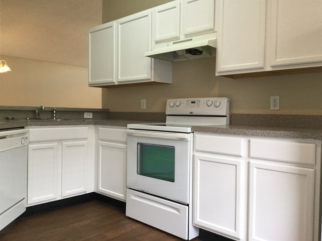 Building Photo - 1468 Carey Glen Cir