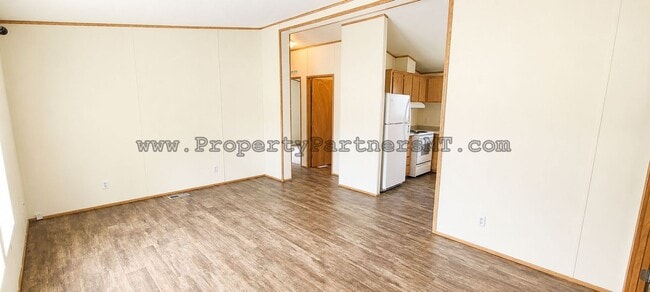 Building Photo - 3 Bed 2 Bath remodel Modular house