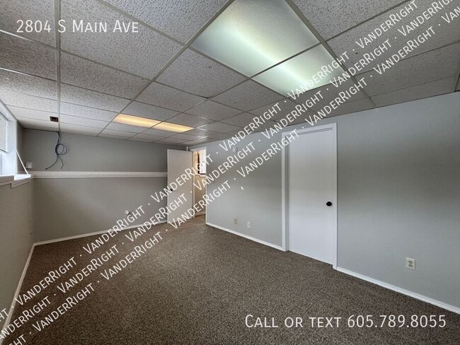 Building Photo - 2804 S Main Ave